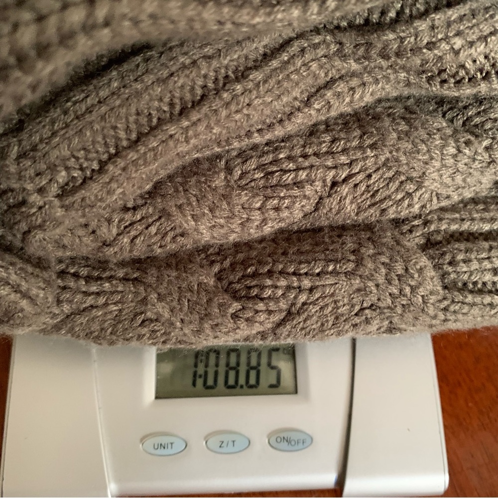 VENUS Green Cable Knit Turtleneck Sweater - Picture 12 of 12